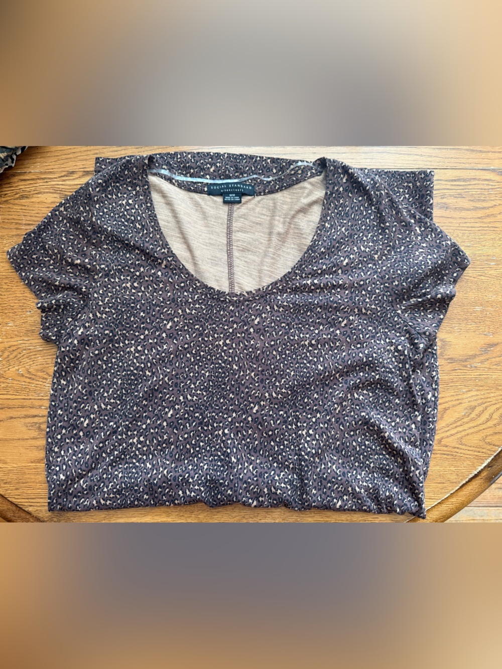 Women's Scoop Neck Short Sleeve Dress in Brown Speckle Leopard